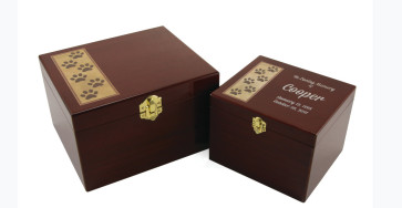 Memory Chest with Paw Prints