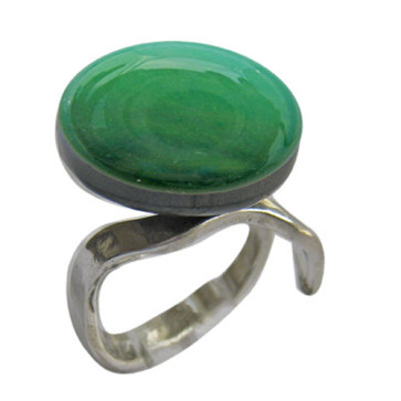 VL Emerald Ring